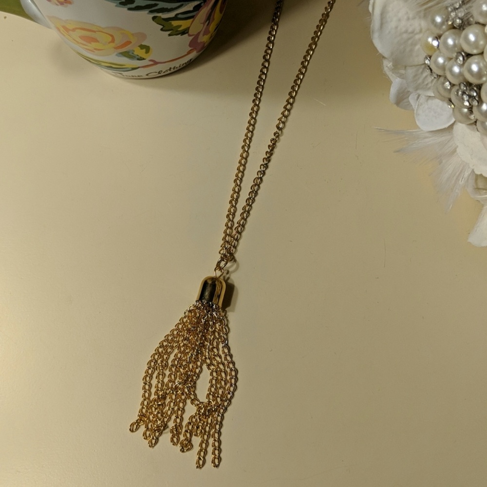 🧡NWOT Gold Chain Tassel Necklace